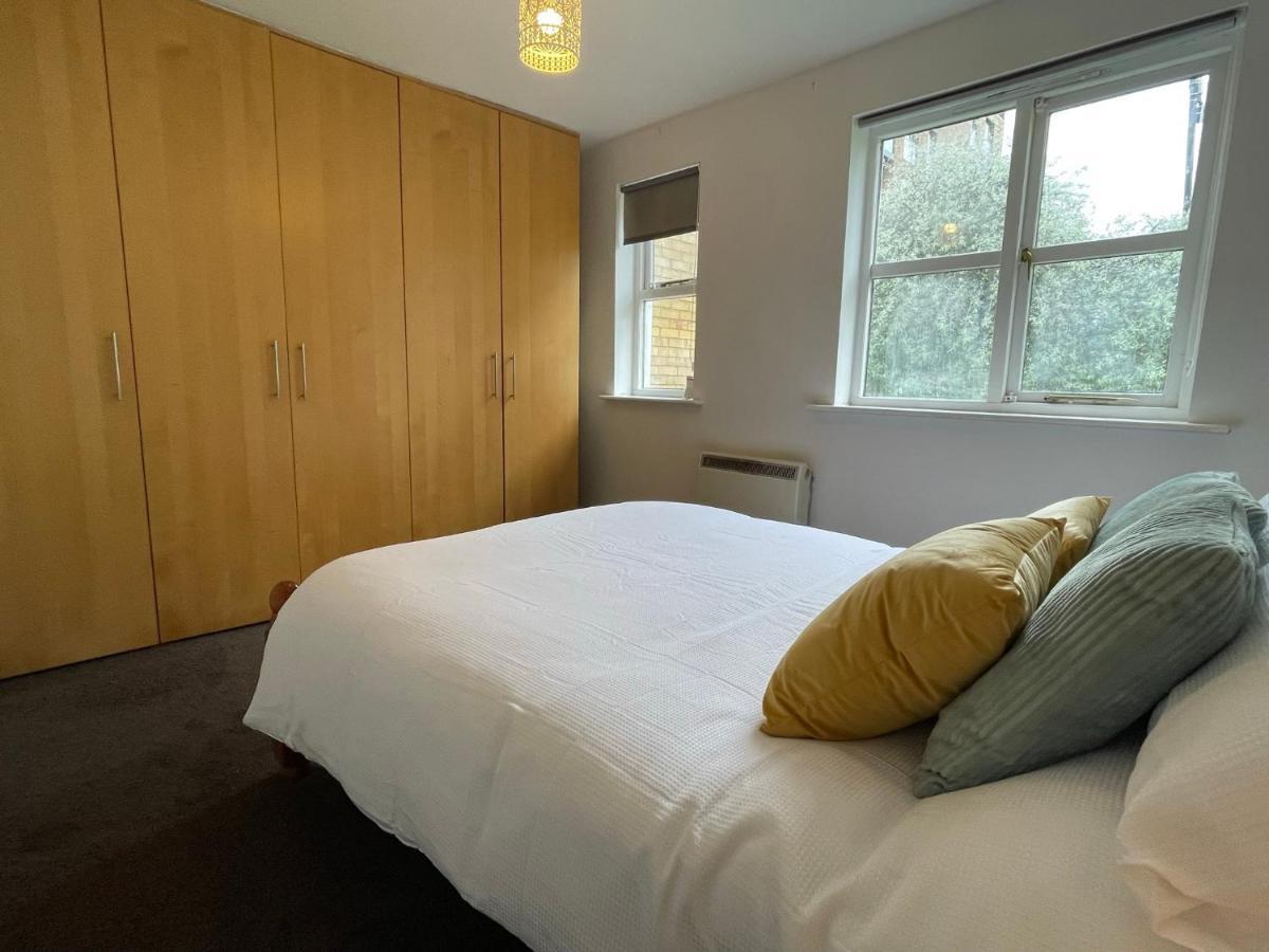 Surrey Docks Se16 Near Canada Water N Easy Access Canary Wharf London Eksteriør bilde